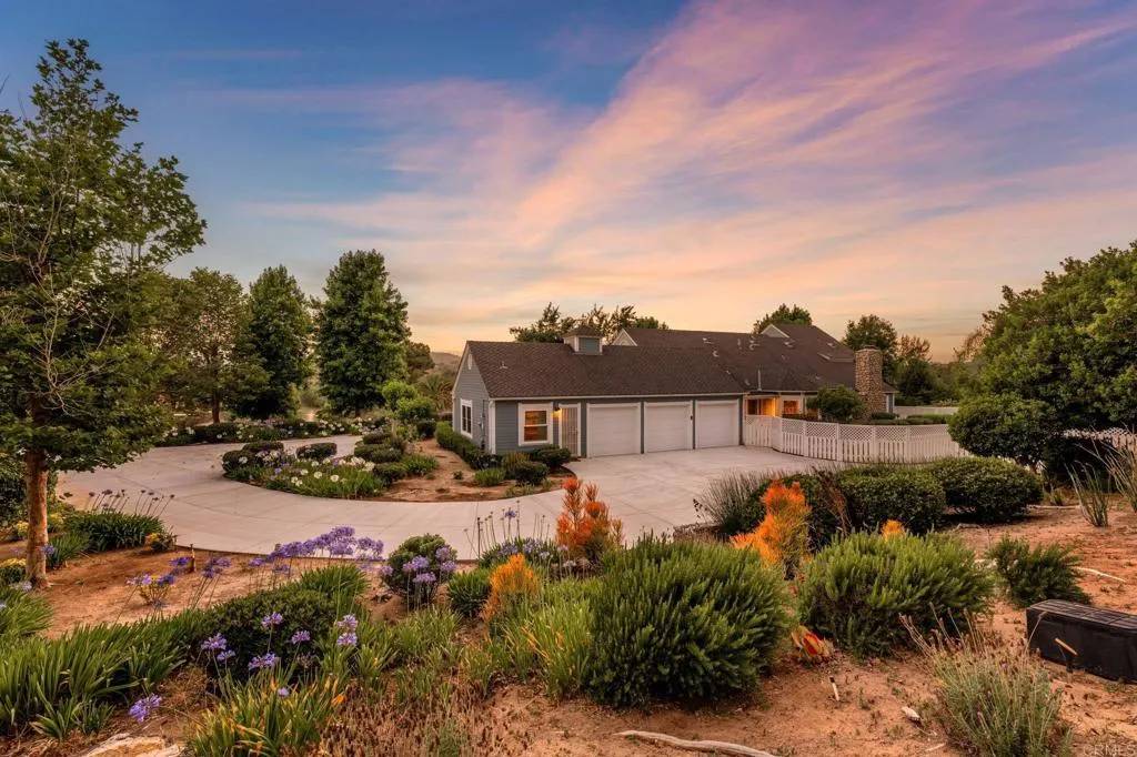 https://cdn.realtyfeed.com/cdn/127/306463260/42046d7398ecbeee4aa5c112a87ca703.webp