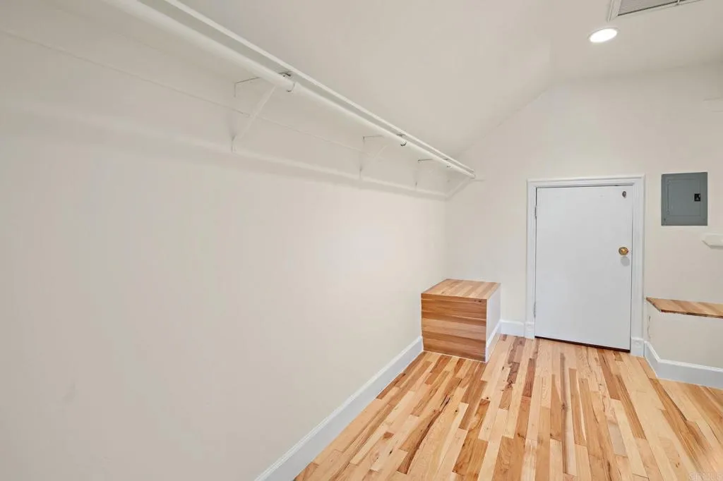 https://cdn.realtyfeed.com/cdn/127/306463260/4a8995b5e94fff0f92413152c1616084.webp