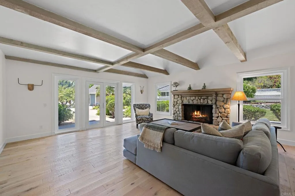 https://cdn.realtyfeed.com/cdn/127/306463260/4b27ce1a9cc486b1c155de079072dd8b.webp