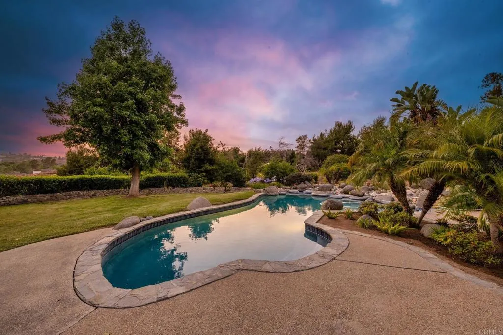 https://cdn.realtyfeed.com/cdn/127/306463260/587512ef7e596fa6c13193faee5b65c9.webp
