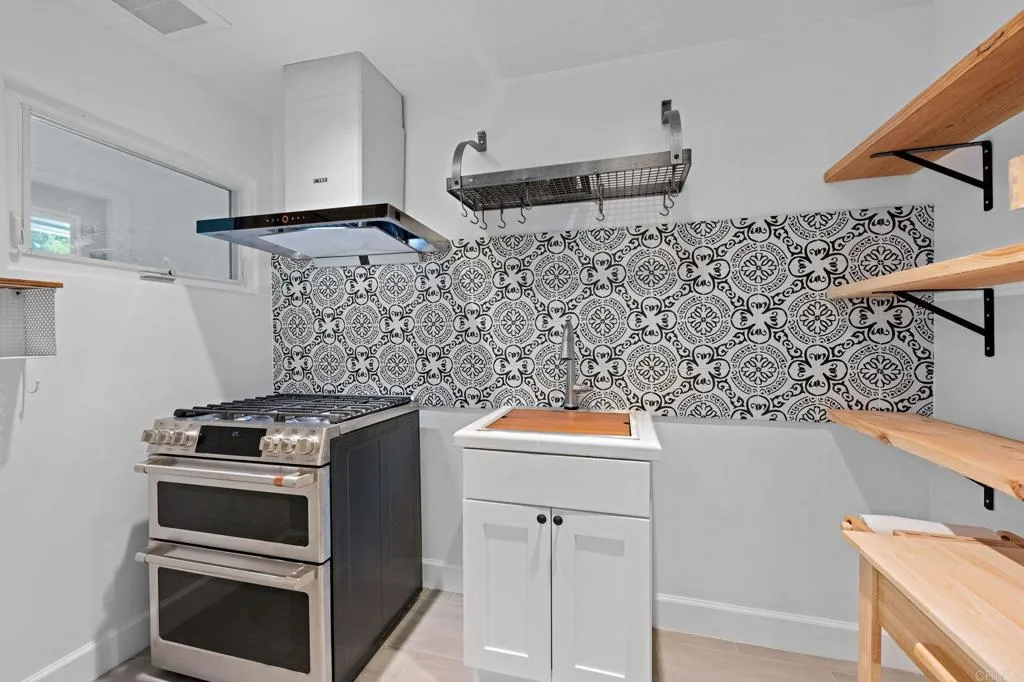 https://cdn.realtyfeed.com/cdn/127/306463260/6c458f5602accfd29c565d49eb9950cf.webp