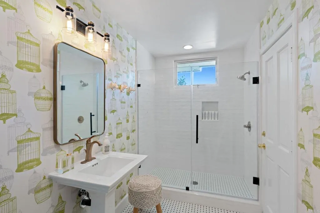 https://cdn.realtyfeed.com/cdn/127/306463260/937ebbdf2f6e279fca36a86426bc9c9e.webp