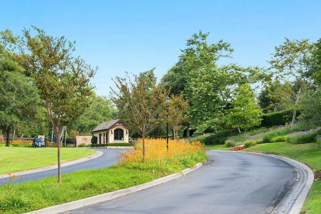 https://cdn.realtyfeed.com/cdn/127/306463260/982f0555d4a9b48818e19da5f918d5f2.webp