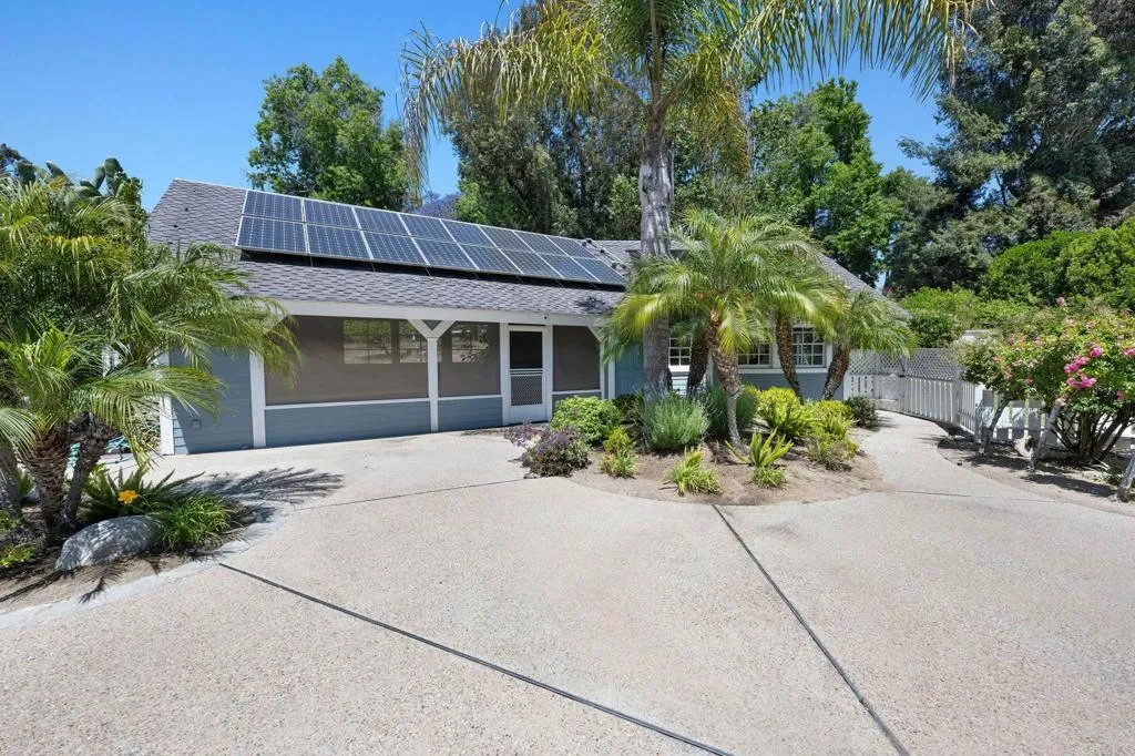 https://cdn.realtyfeed.com/cdn/127/306463260/9d884d6c345f349f5e4ffa7a8c7f5908.webp