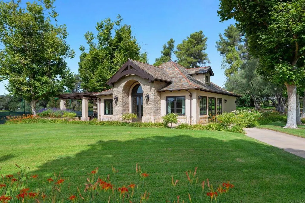 https://cdn.realtyfeed.com/cdn/127/306463260/aed766e1a69347b24aa38f2b4e4d3acd.webp
