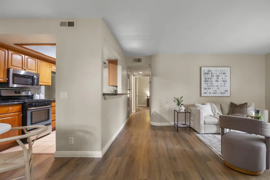 Photo #3: NDP2505718 Listing 