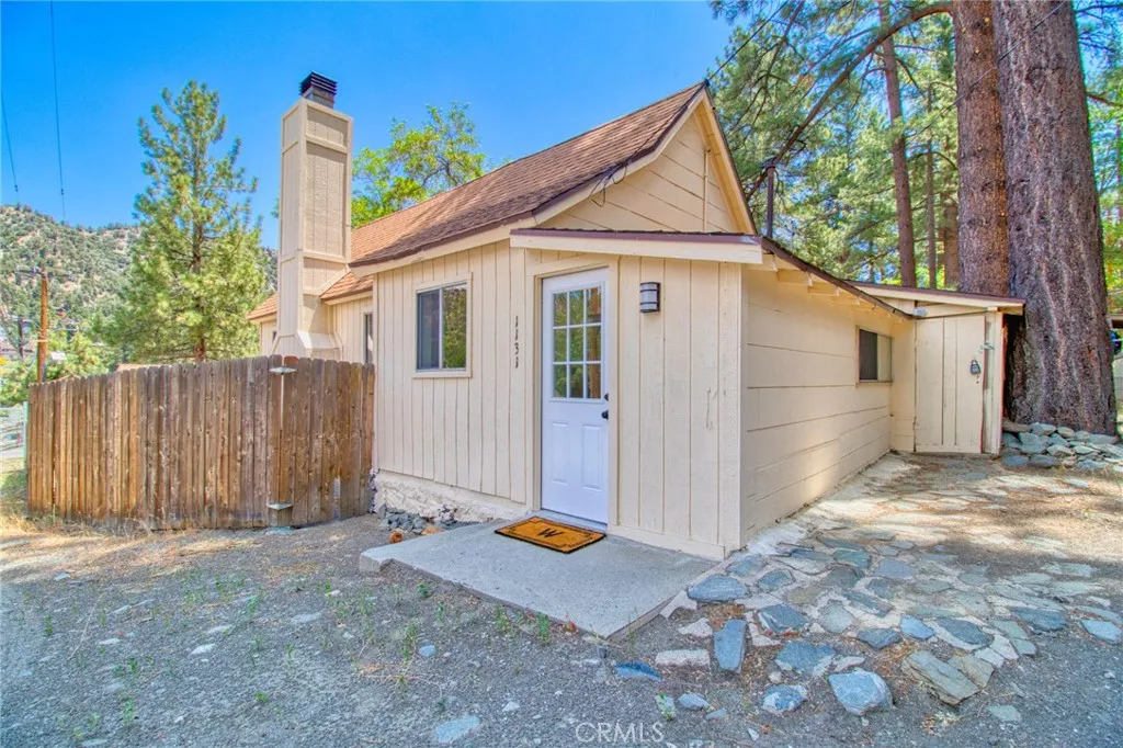 1131 Apple Avenue, Wrightwood, CA 92397 - Photo 5 of 53, Wrightwood, CA