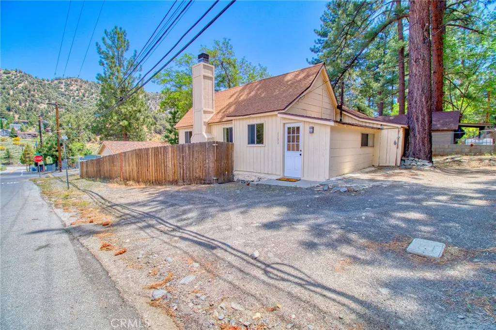 1131 Apple Avenue, Wrightwood, CA 92397 - Photo 4 of 53, Wrightwood, CA