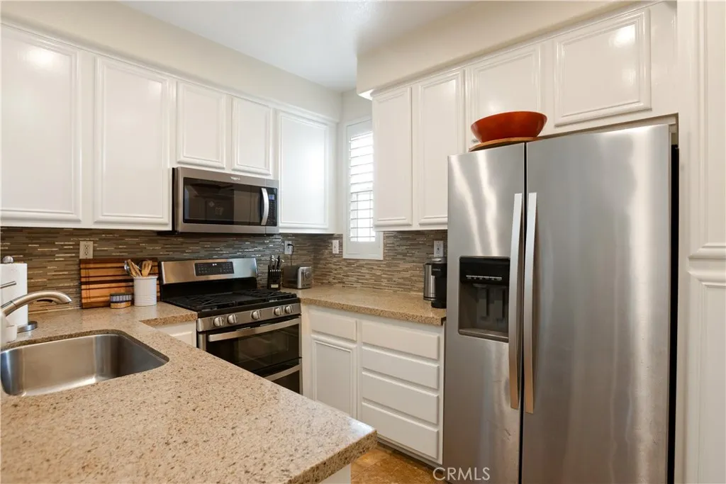 Photo #13: TR25129886 Listing: Photo #13