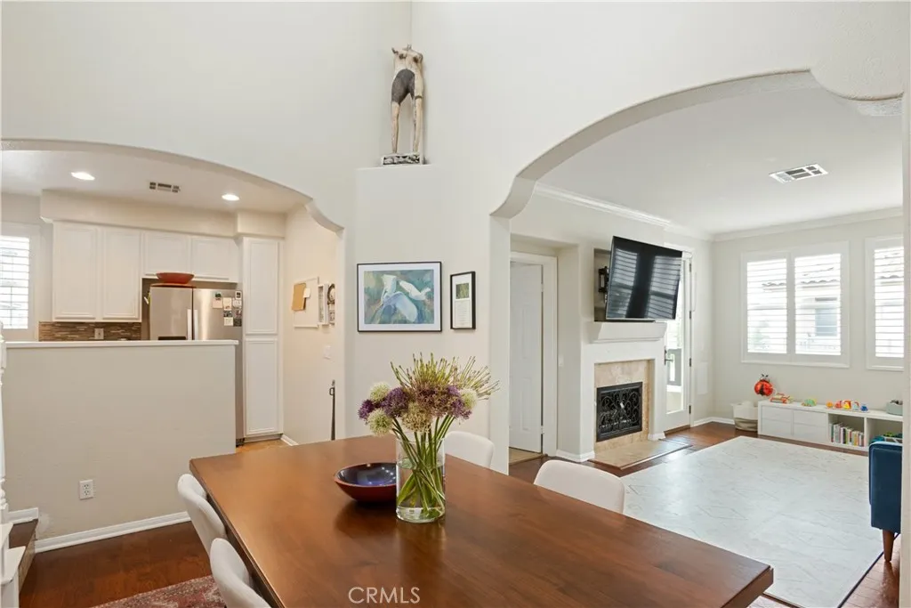 Photo #9: TR25129886 Listing: Photo #9