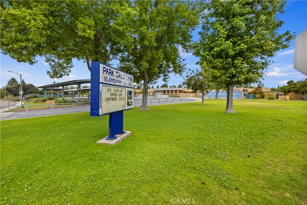 https://cdn.realtyfeed.com/cdn/127/306464092/d0af422d9a80e18dde655dd946a63671.webp