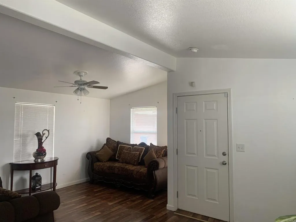 https://cdn.realtyfeed.com/cdn/127/306464097/67fe99becdf611cb61745f630f115a6b.webp