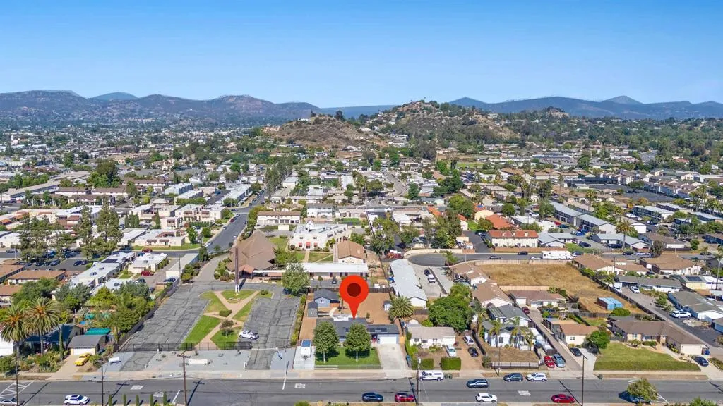https://cdn.realtyfeed.com/cdn/127/306464148/dd15bdaa2bbcb817f46a03e8d6c779f3.webp
