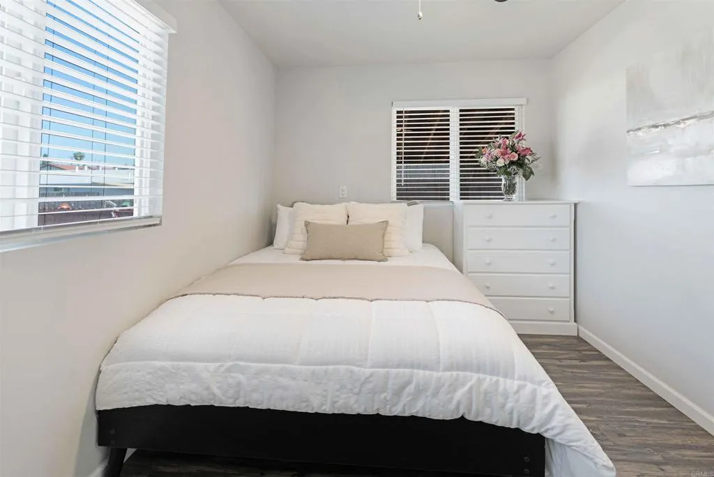 https://cdn.realtyfeed.com/cdn/127/306464148/ee79b2708d7d7dbe7bcb92b3b1d1c5e7.webp