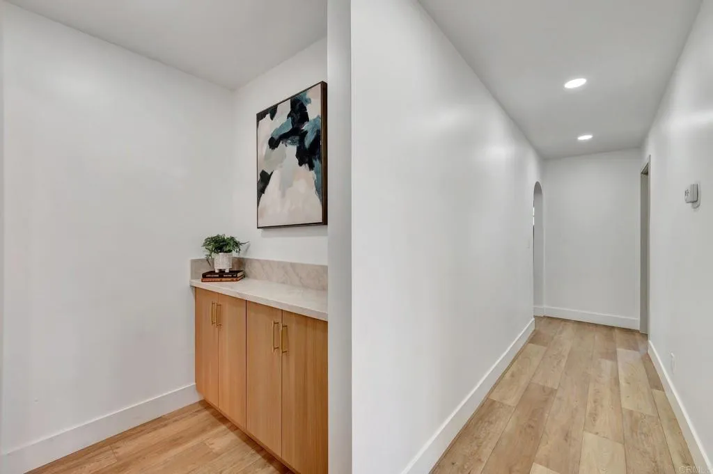 https://cdn.realtyfeed.com/cdn/127/306464242/bc714b01babcbdebcee1a18f4d66083c.webp