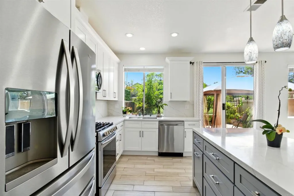 https://cdn.realtyfeed.com/cdn/127/306464277/11a6fb45ec7cda2645855e68051b2897.webp