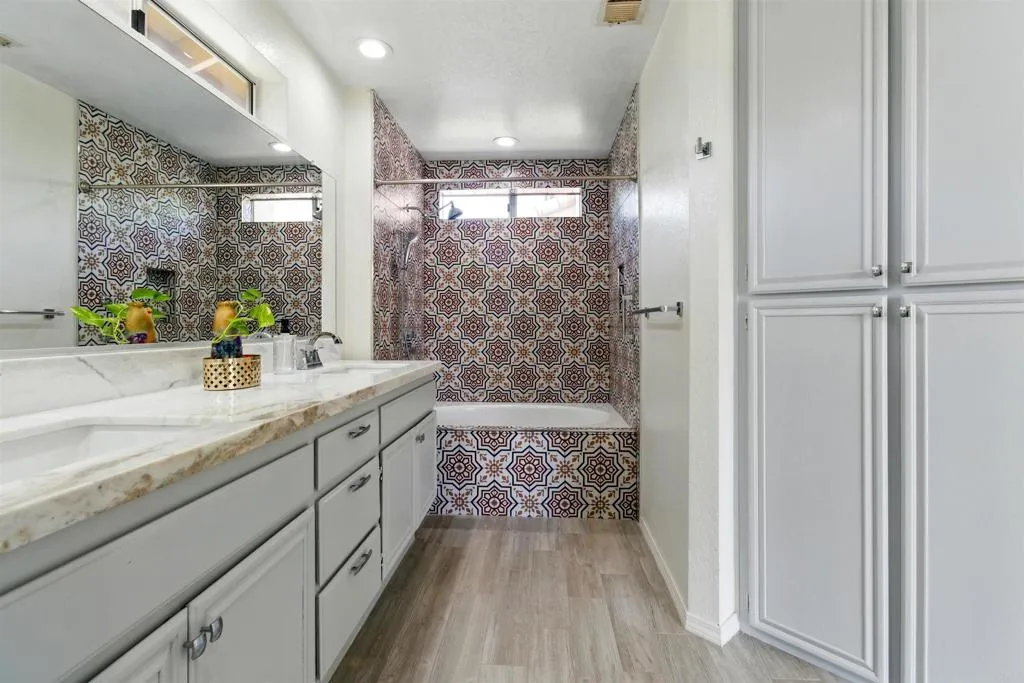 https://cdn.realtyfeed.com/cdn/127/306464277/637ee1a3e0332e69a40867249c995ab1.webp