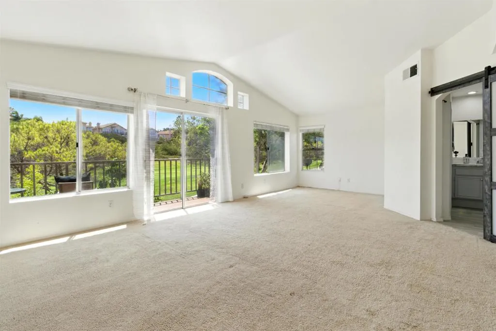 https://cdn.realtyfeed.com/cdn/127/306464277/8f8eb16e64b4efa89fb46b360fdbc4ab.webp