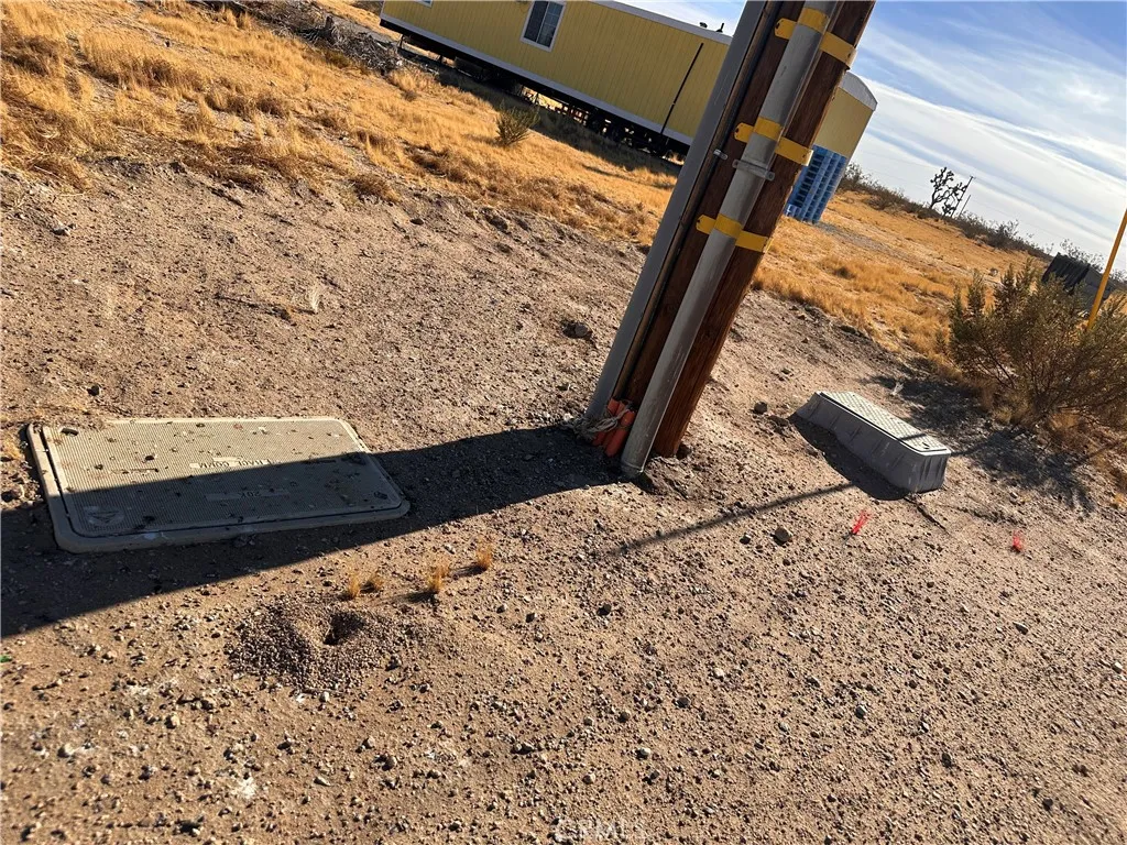 12729 Rochester, Phelan, CA 92371