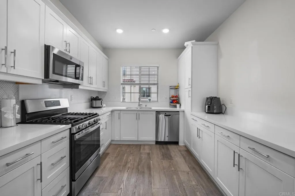 MLS: PTP2504343 Condo For Sale