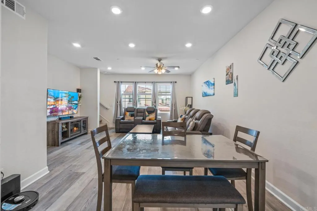 Photo #8: PTP2504343 Listing: Photo #8