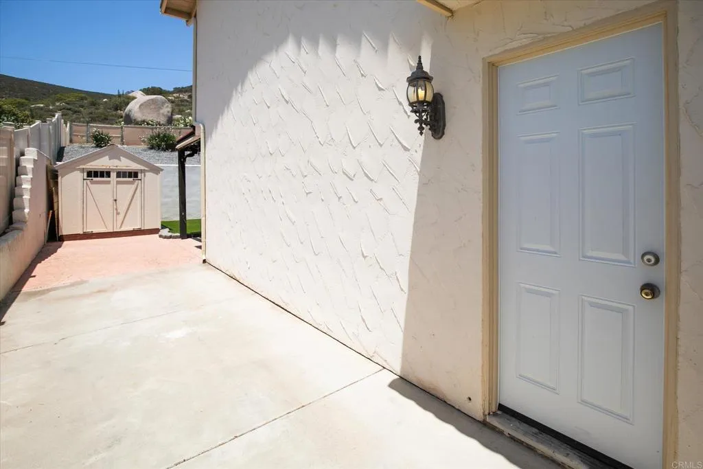 https://cdn.realtyfeed.com/cdn/127/306464324/0a8752b54b697671e04ef7378a602c5c.webp