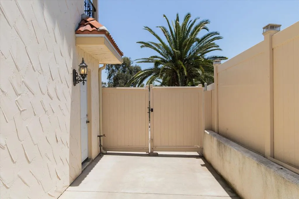 https://cdn.realtyfeed.com/cdn/127/306464324/20debc0206bd8b8ed2c29a4edc0f00a9.webp