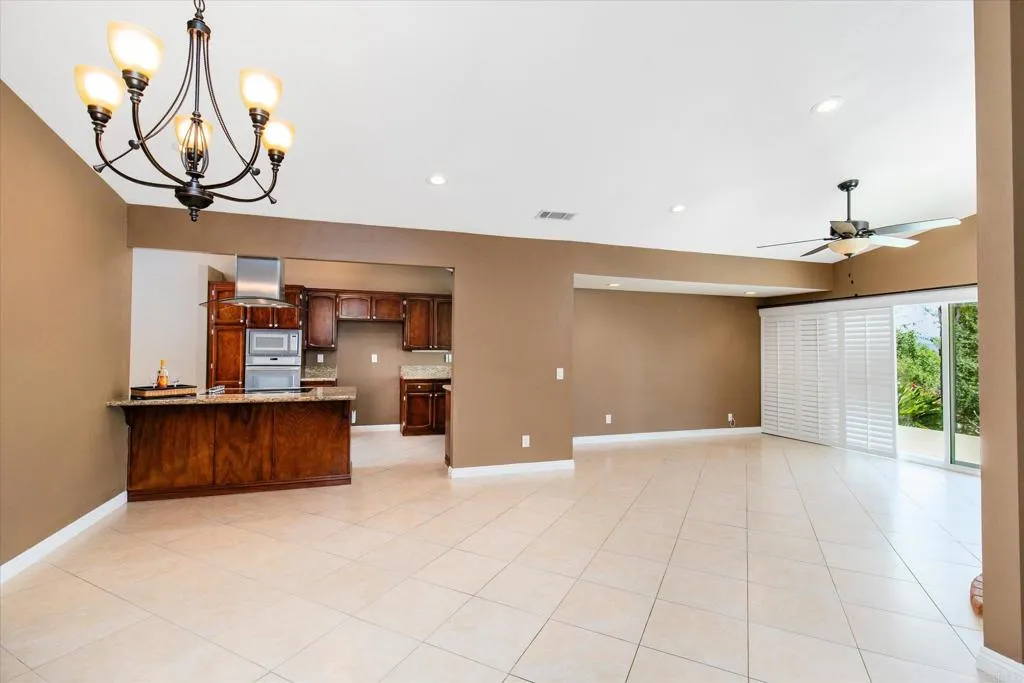 https://cdn.realtyfeed.com/cdn/127/306464324/2bf1d55b6479baad7b3c0df257005208.webp