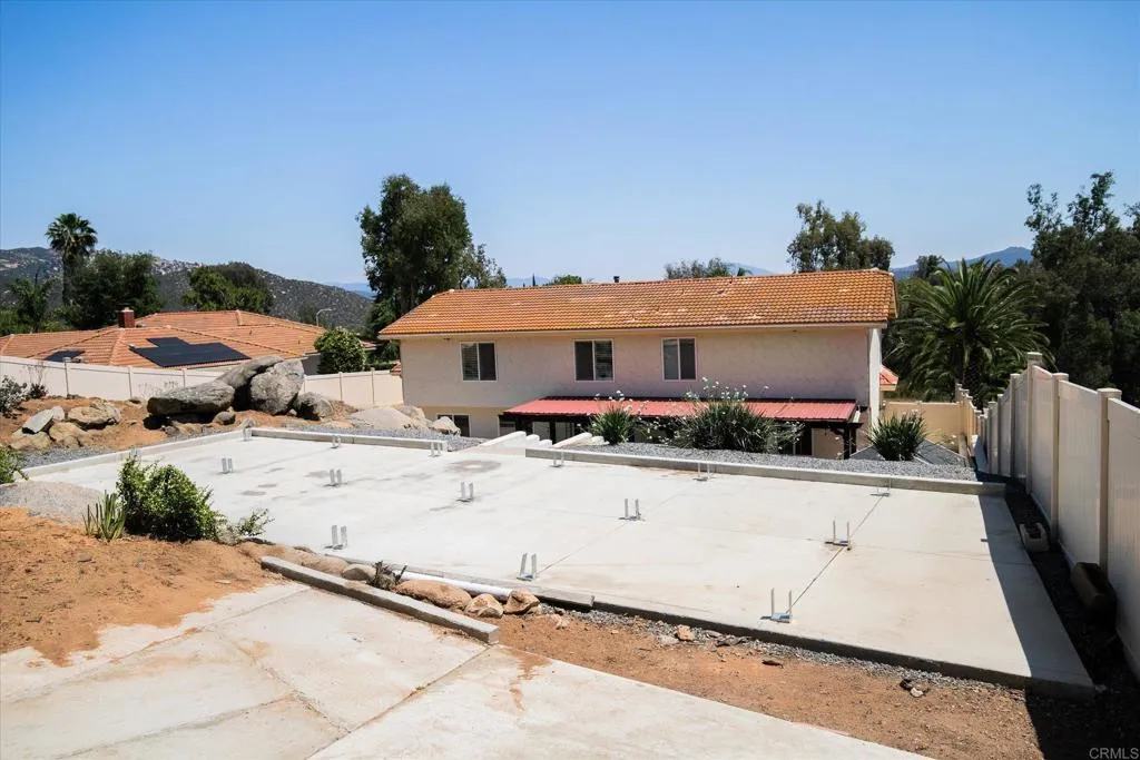 https://cdn.realtyfeed.com/cdn/127/306464324/6feafc5383561b0dadd61a7c7f9ee04f.webp