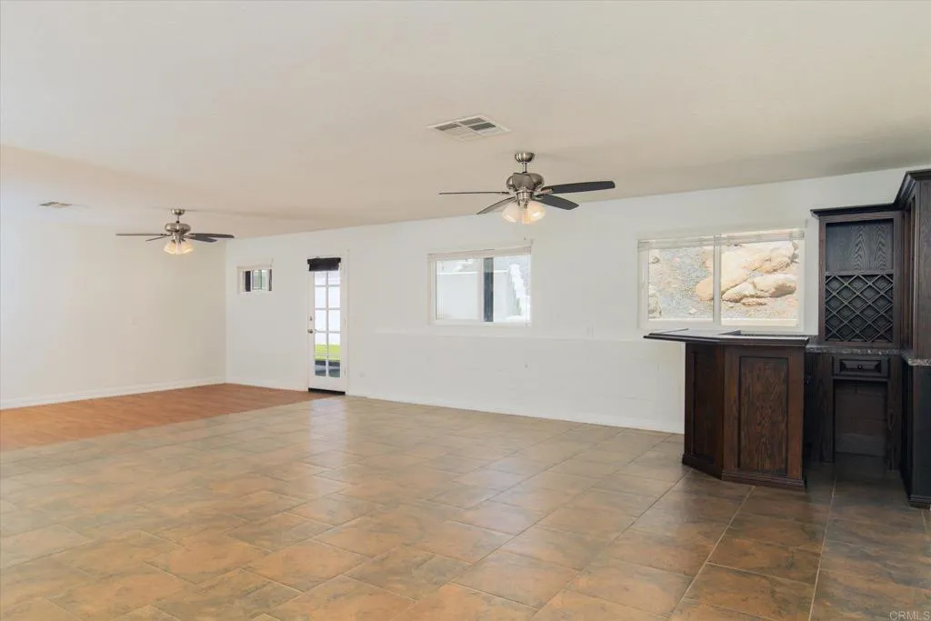 https://cdn.realtyfeed.com/cdn/127/306464324/70ffcb3cefadc83d9cb4a68995de8e37.webp
