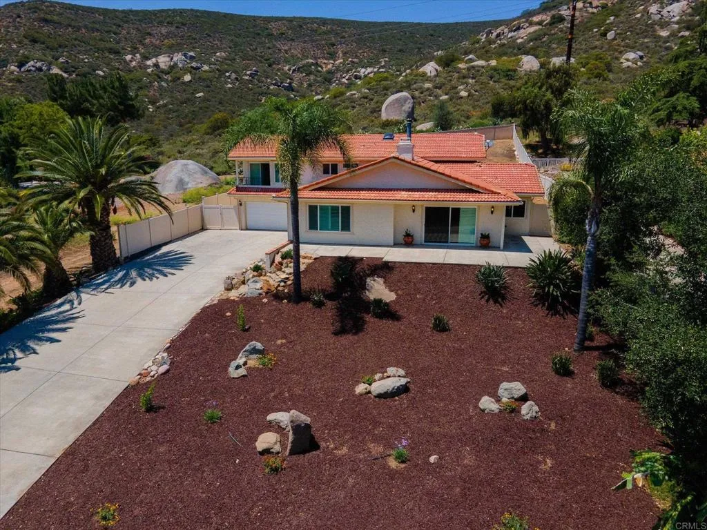 https://cdn.realtyfeed.com/cdn/127/306464324/7bf9f2add9fbbee5c774791dd40640f3.webp