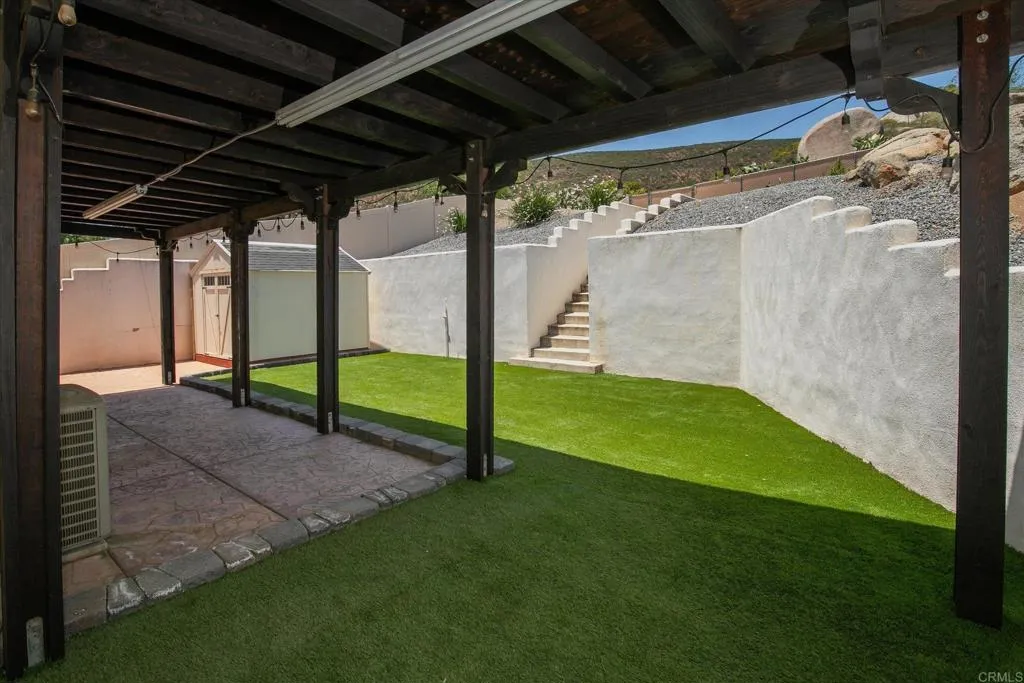 https://cdn.realtyfeed.com/cdn/127/306464324/d4a9eaeb28b7446240cfe7d411f9b997.webp