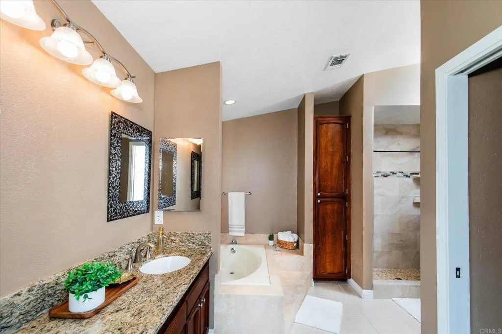 https://cdn.realtyfeed.com/cdn/127/306464324/e8f18556cefc212093929b3fc4ea884f.webp