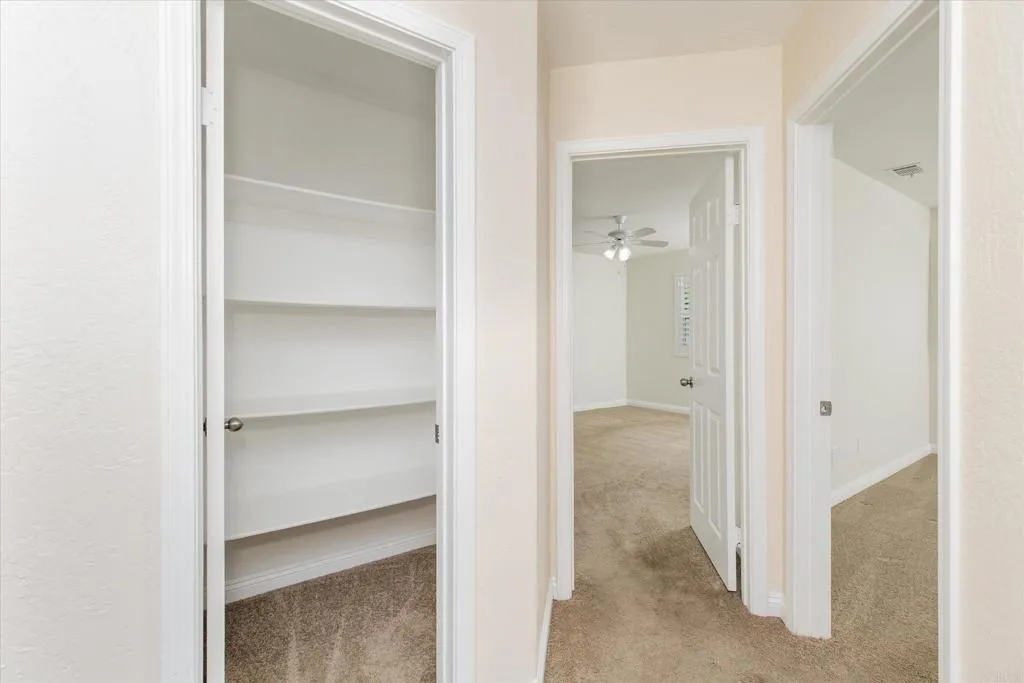 https://cdn.realtyfeed.com/cdn/127/306464324/f5e781a90425b9e1fa33eb787a06c6e9.webp