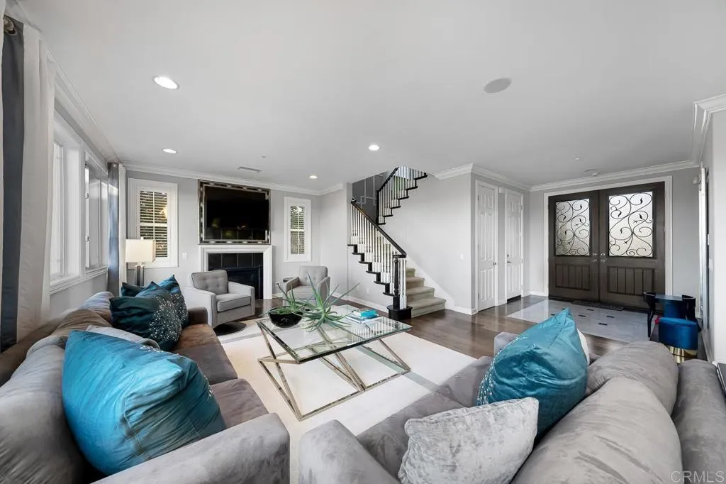 https://cdn.realtyfeed.com/cdn/127/306464325/0d22f78de5d83f8947092af3d2a5aa19.webp