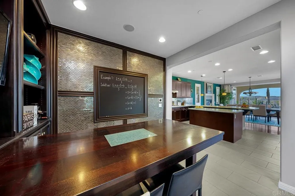https://cdn.realtyfeed.com/cdn/127/306464325/1f034e684fb6a6c99490f79ec2e66a31.webp