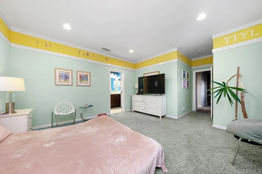 https://cdn.realtyfeed.com/cdn/127/306464325/2685d03cca2d59bf0d04b2e135efd2cd.webp