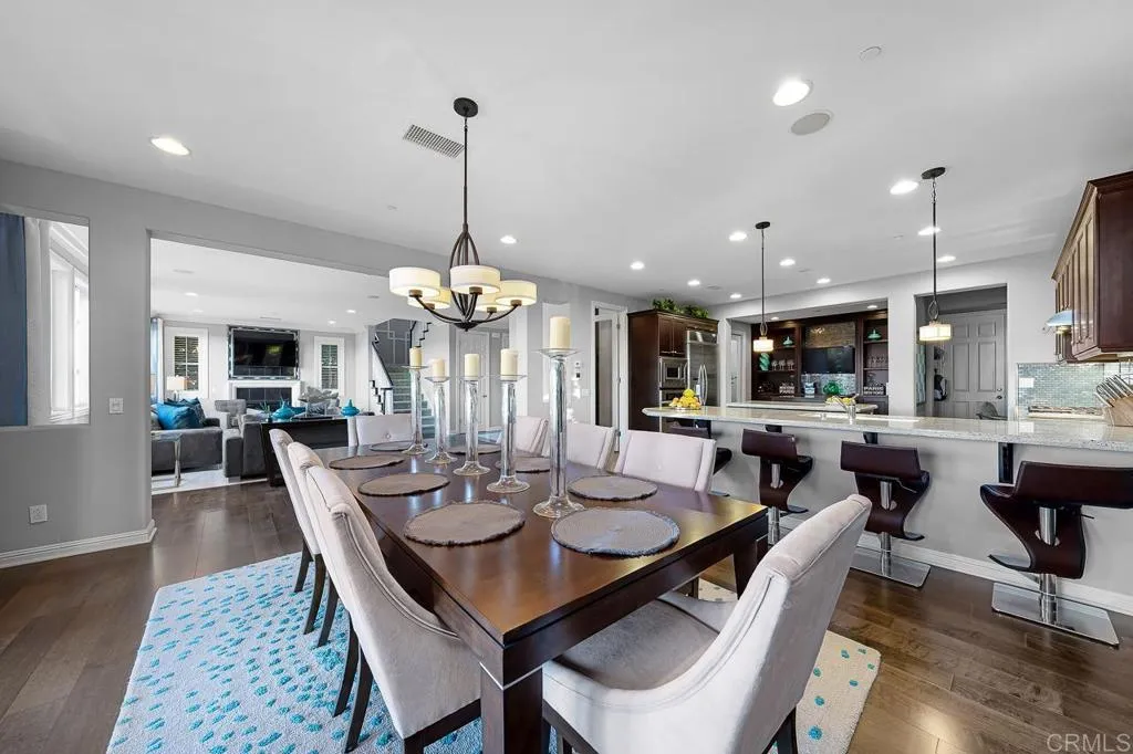 https://cdn.realtyfeed.com/cdn/127/306464325/93e04b67195901356c48410fe28037ef.webp