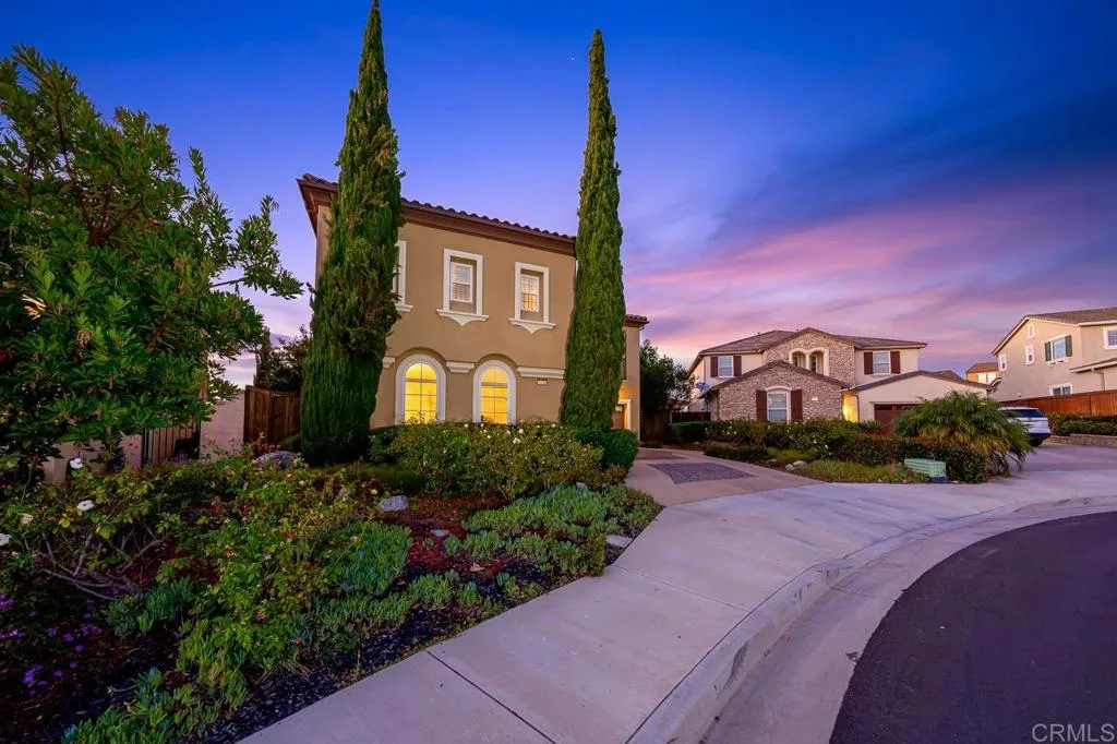 https://cdn.realtyfeed.com/cdn/127/306464325/b1d79e0816bb2d857483b38fef95abc8.webp