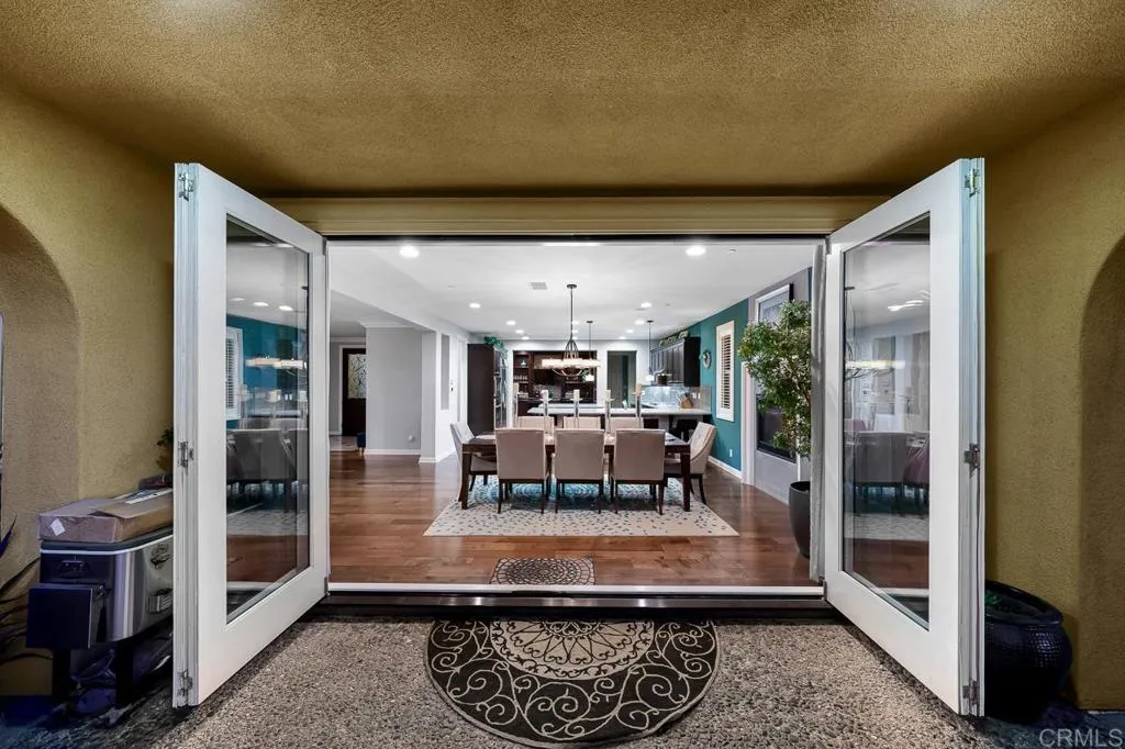 https://cdn.realtyfeed.com/cdn/127/306464325/d6c3a9012a040bc669f8af2d2876439a.webp