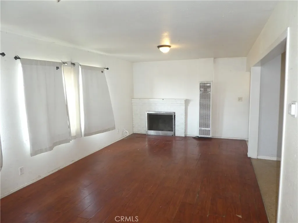 https://cdn.realtyfeed.com/cdn/127/306464454/3648c833818c5f2a18d887a242e0a02d.webp