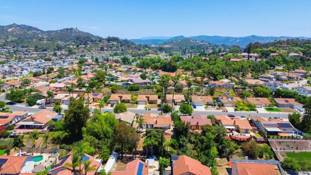 https://cdn.realtyfeed.com/cdn/127/306464652/60e3b0d947a261e35c4a8a6f756d7c20.webp