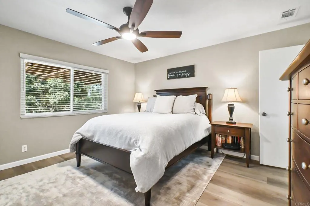 https://cdn.realtyfeed.com/cdn/127/306464652/6795b8ae5d14a5c0c0432137b6499a12.webp