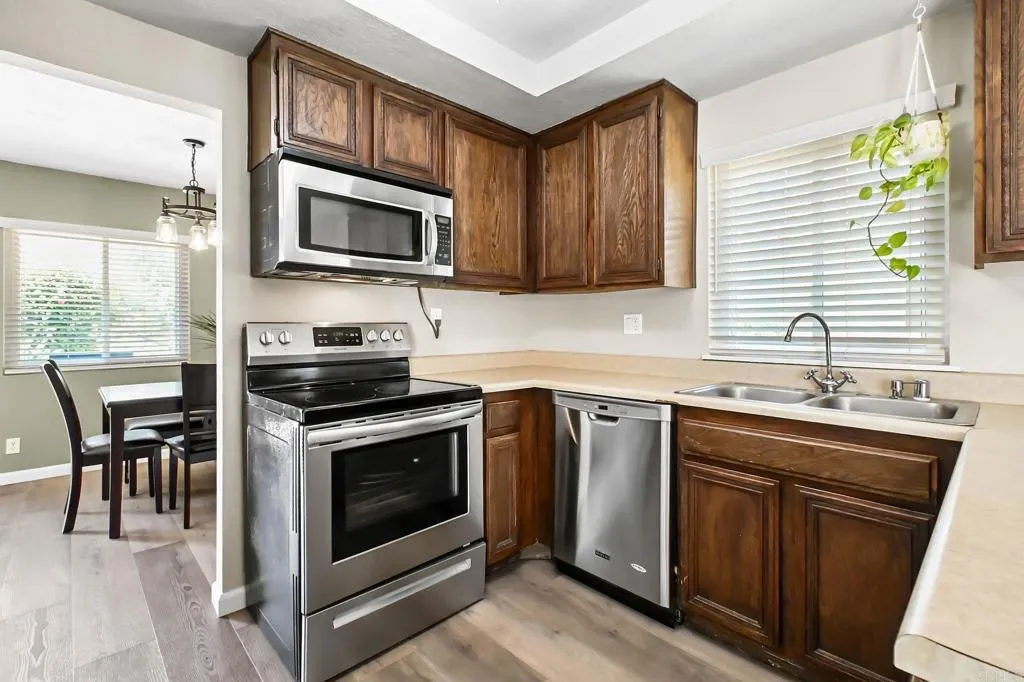 https://cdn.realtyfeed.com/cdn/127/306464652/cbd2f6f87e5ecaf0e1a4ec5b6bb24d5b.webp
