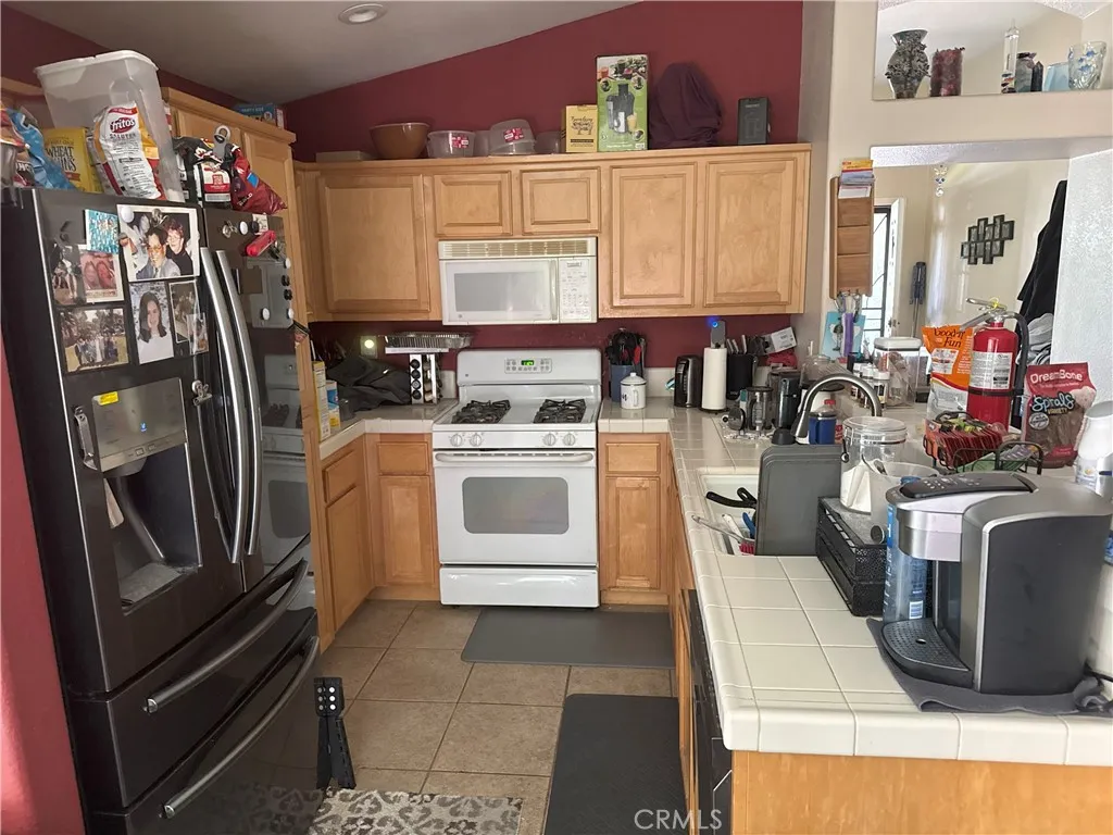 5330 Alvoca Way, Sacramento, CA 95835 - Photo 4 of 11, Sacramento, CA
