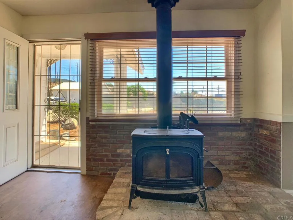 https://cdn.realtyfeed.com/cdn/127/306464887/07ee5c452d556d73947bc9f0a936f552.webp