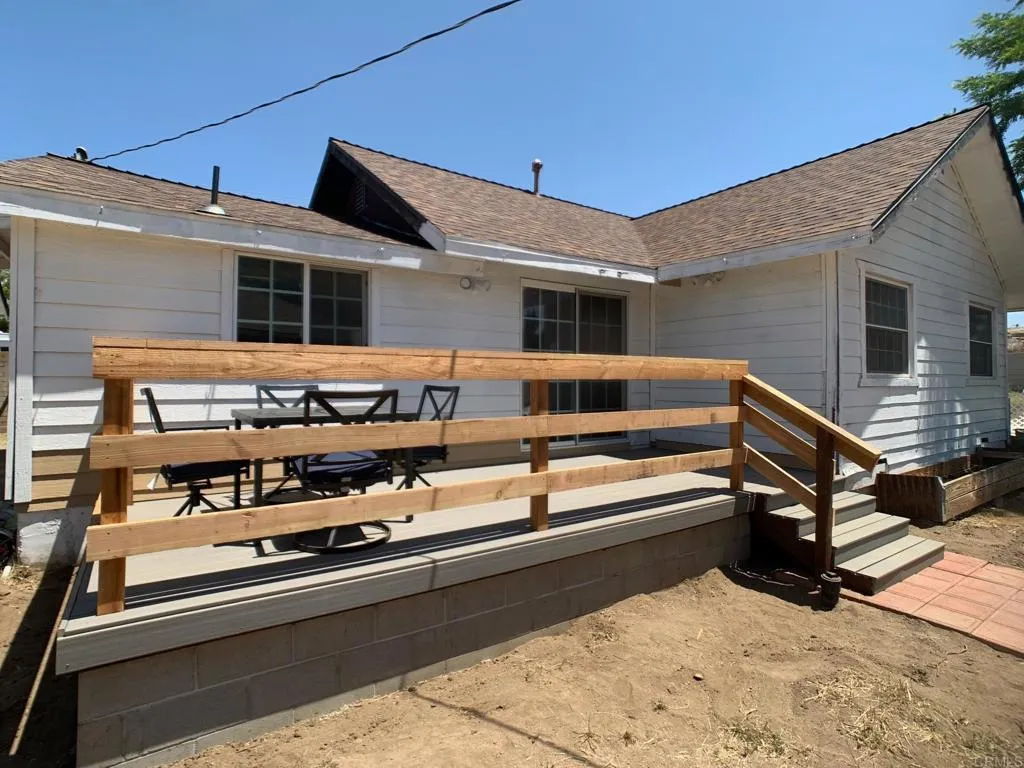 https://cdn.realtyfeed.com/cdn/127/306464887/21b8156b93daaa82cb2fa68c867d5646.webp