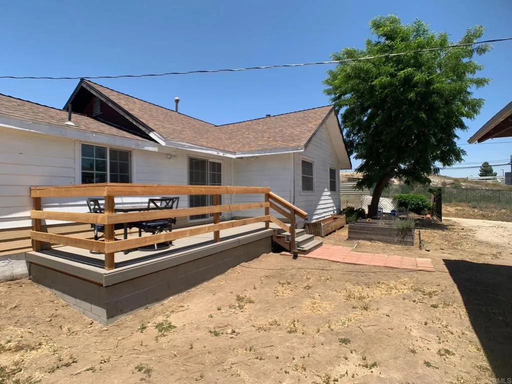 https://cdn.realtyfeed.com/cdn/127/306464887/5243710b5ffbfad0cb58e0e16fb60b96.webp