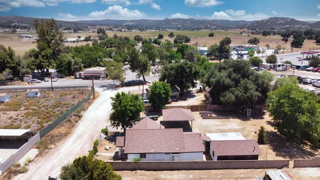 https://cdn.realtyfeed.com/cdn/127/306464887/d0468d64d9457cd9d41ce95fd3b2166a.webp