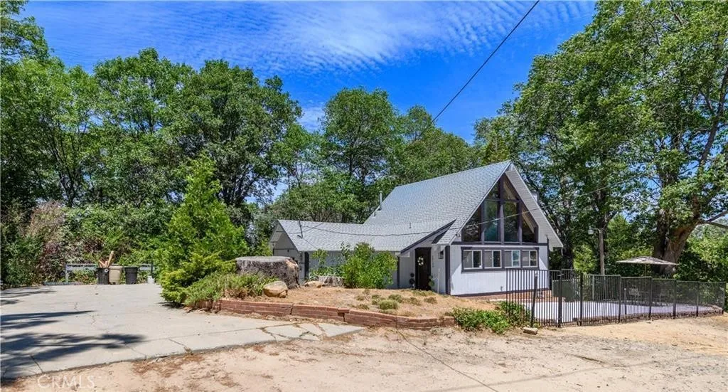 29148 Lyon Drive, Cedar Glen, CA 92321